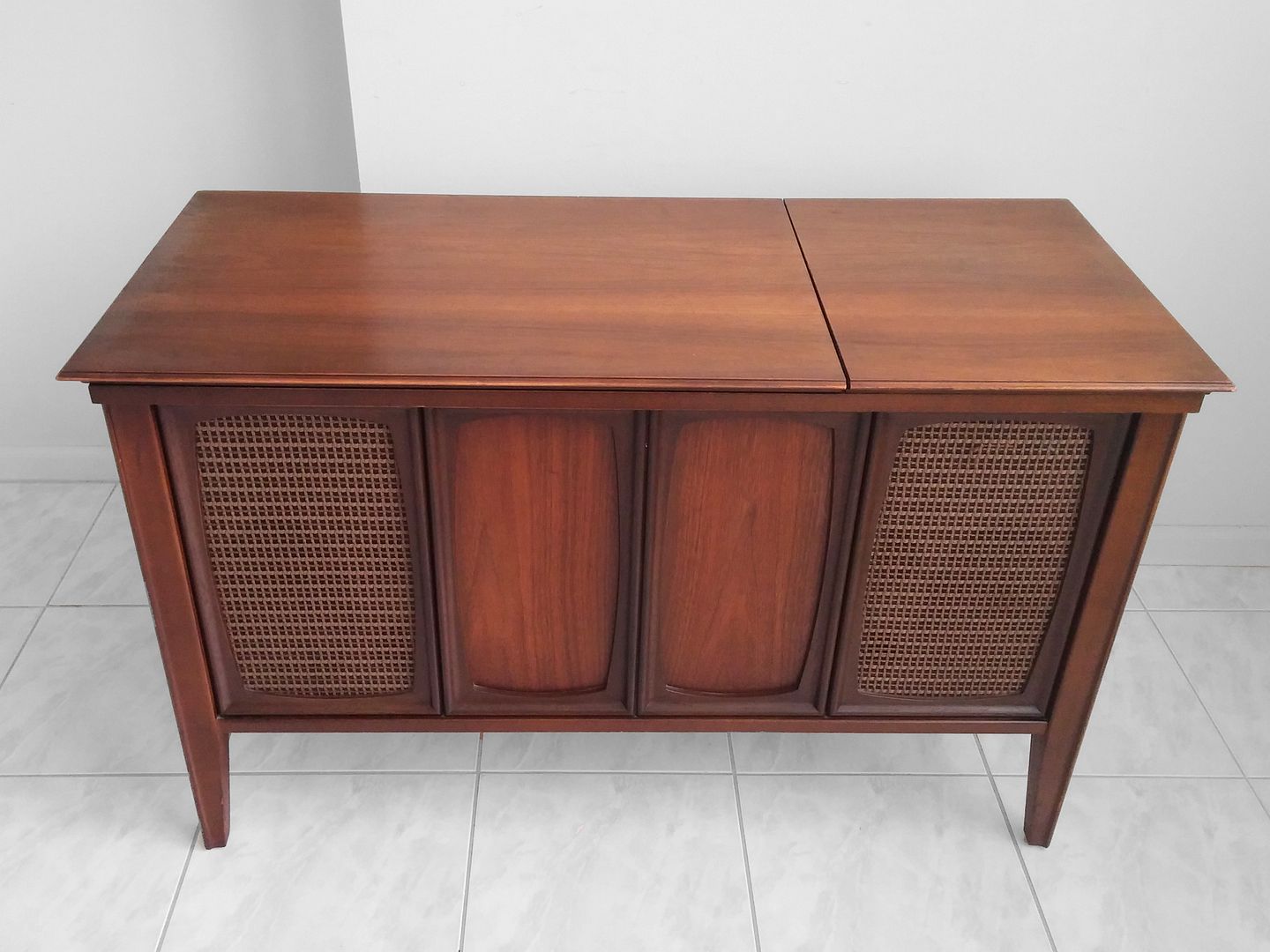 60s ZENITH X910 console stereo record player mid century walnut cabinet 